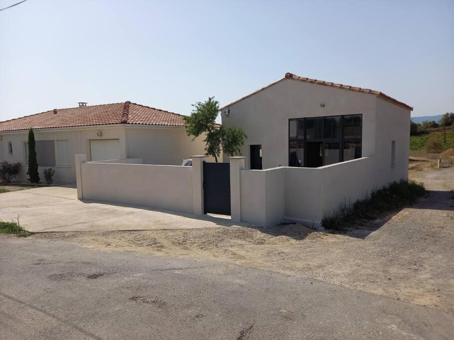 Cosy-Loft Industriel , Jacuzzi , Wifi , 6 Personnes Max Villa Aigues-Vives  Exteriör bild